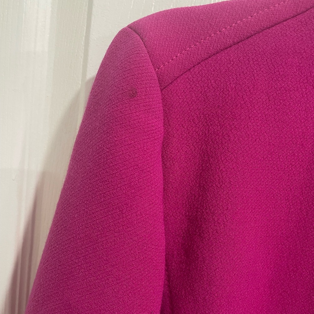 J. Crew lady coat magenta size 6 runs small lady collar 94% wool - Picture 6 of 8